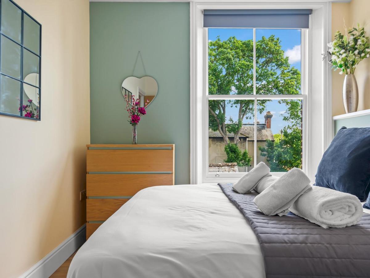 Pass The Keys Perfect 1-Bed Base In Canterbury With Parking Exterior photo