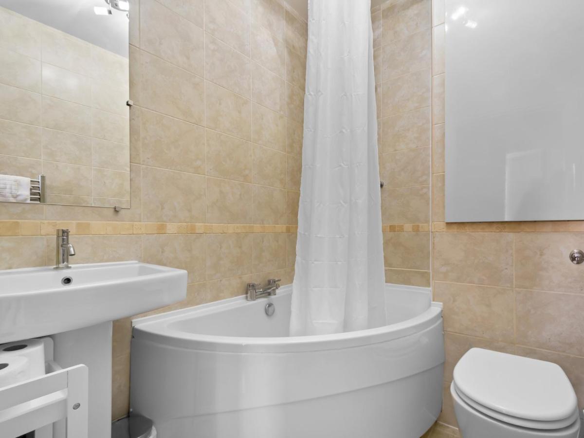 Pass The Keys Perfect 1-Bed Base In Canterbury With Parking Exterior photo